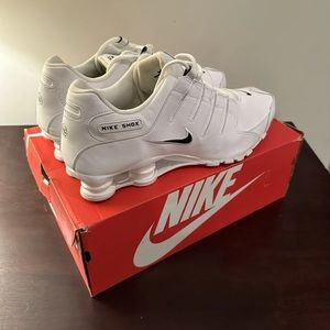 Size 11 - Nike Shox NZ EU White Black